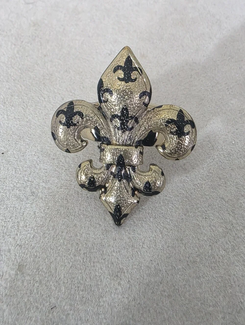 Gold  Vintage Style Fleur-de-Lis Stretch Statement Ring